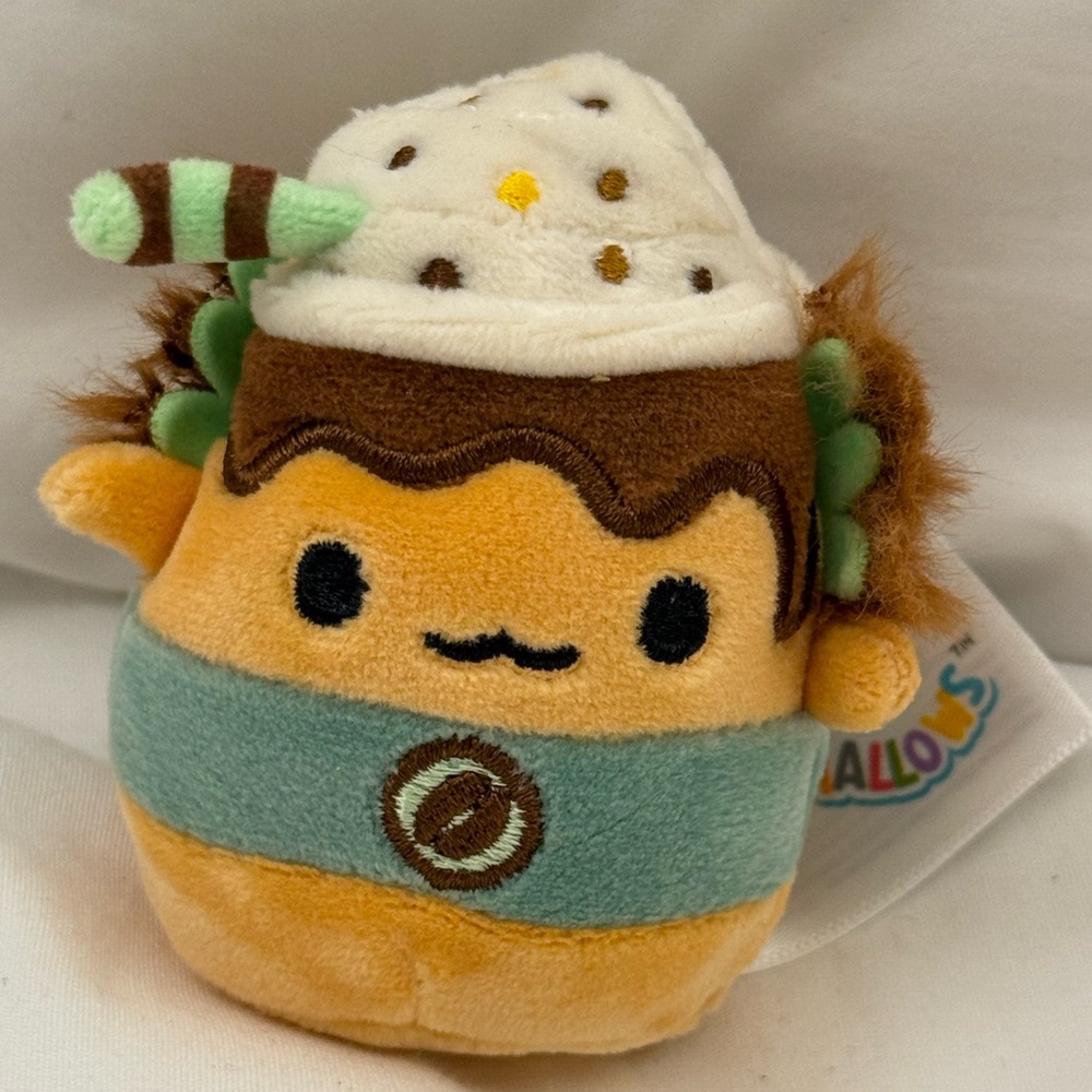NEW Squishmallows Micromallows 2.5” Inch Micro Nakobe The Mint Axolotl Latte